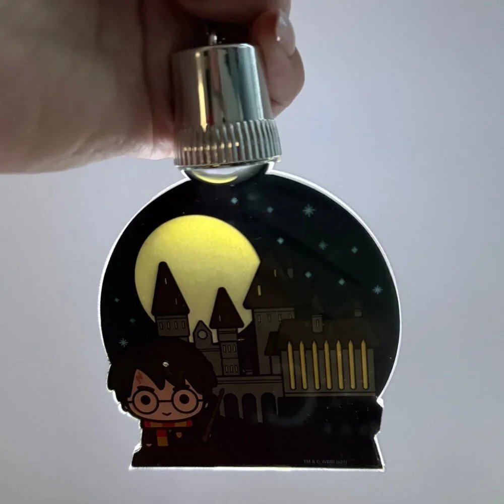 Hallmark Harry Potter Hogwarts Light-Up Christmas Ornament Keepsake Collectible‎